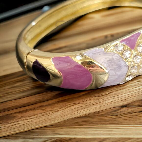 Vintage Bracelet 1980s Gold Tone Hinge with Rhinestones and Purple Enamel - Picture 8 of 10